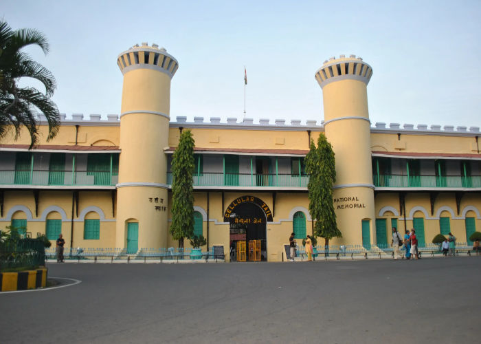 cellular jail_imresizer