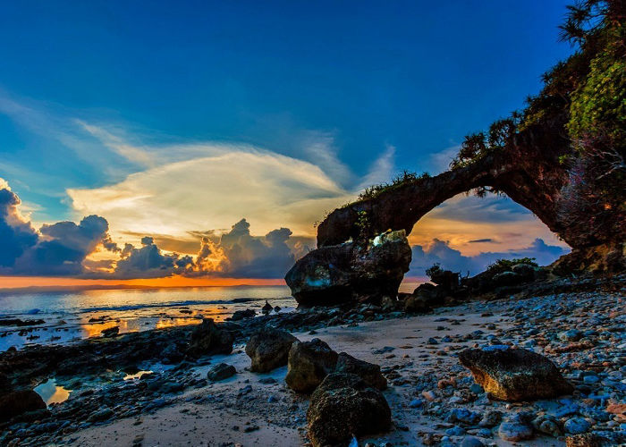 natural rock_imresizer